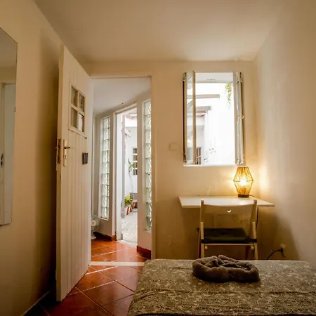 Gasthuis Shared With Bright Private Patio In